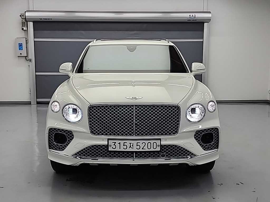 벤틀리 벤테이가 4.0 V8 이미지 1