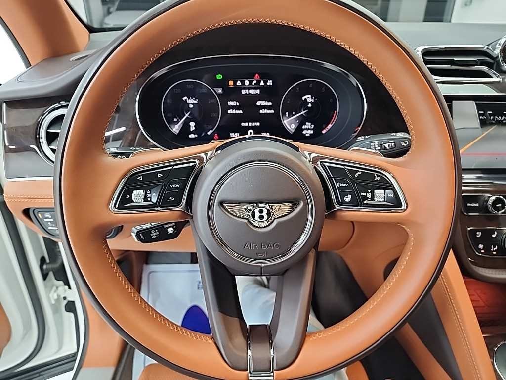 벤틀리 벤테이가 4.0 V8 이미지 9
