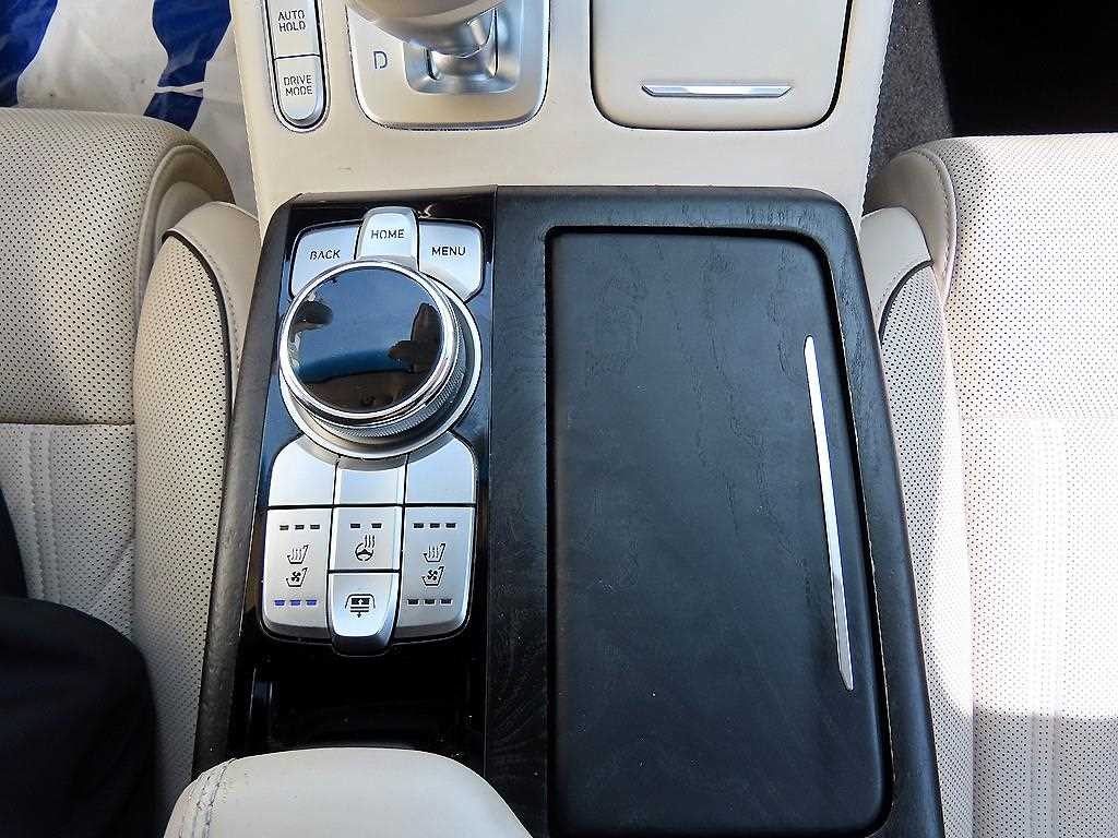 제네시스 G90 3.8 GDI AWD 프레스티지 이미지 12