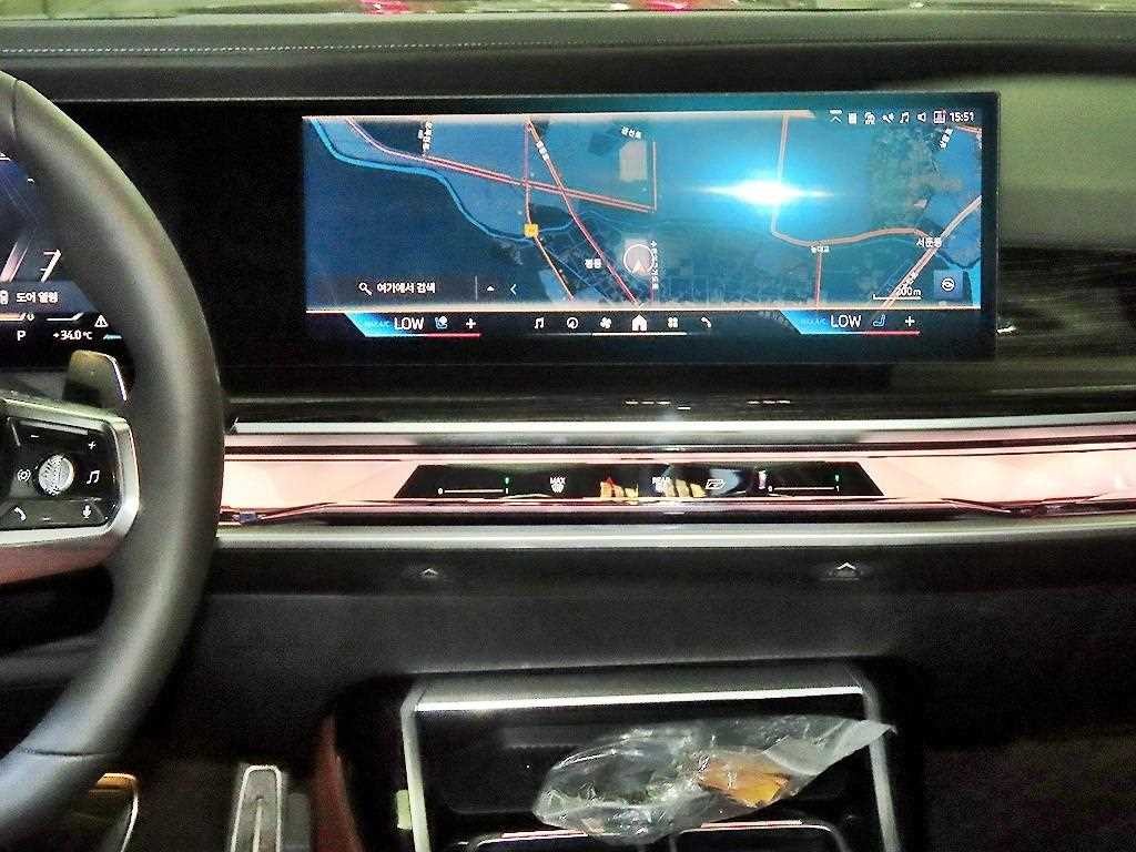 BMW 7시리즈 7시리즈 (G70) 740d xDrive M 스포츠 이미지 11