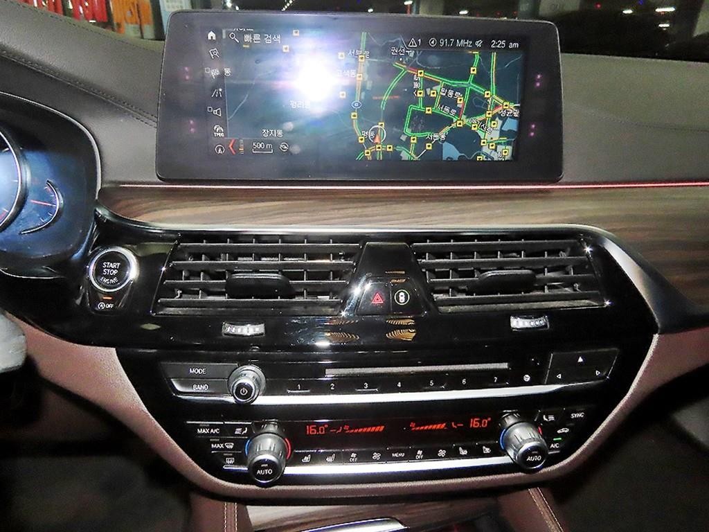 BMW 5시리즈 5시리즈 (G30) 530i 럭셔리 플러스 이미지 11