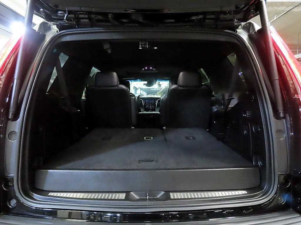 캐딜락 에스컬레이드 6.2 V8 플래티넘 이미지 16