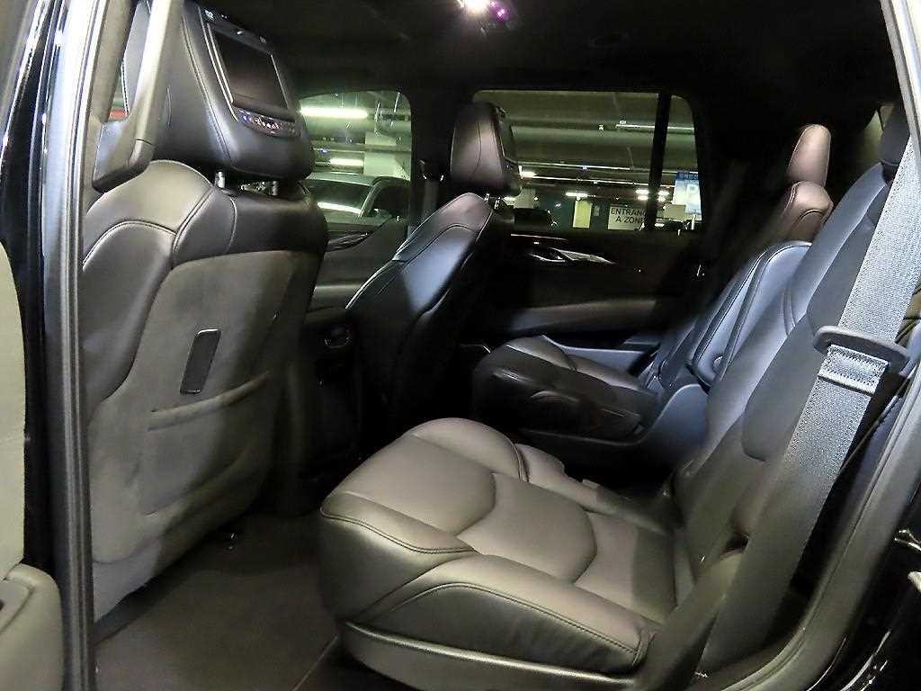 캐딜락 에스컬레이드 6.2 V8 플래티넘 이미지 7