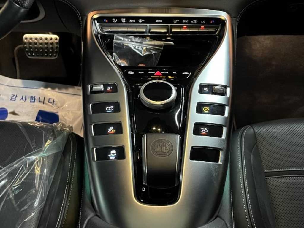 벤츠 AMG GT 4도어 43 4MATIC+ 이미지 11