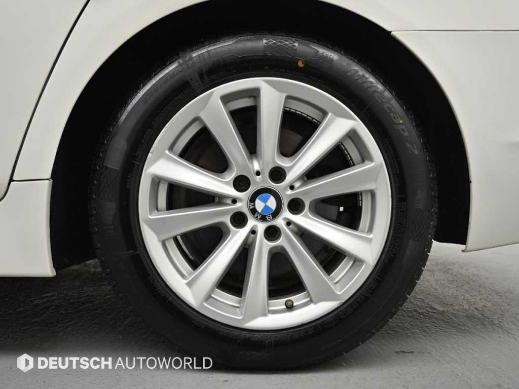 BMW 5시리즈 5시리즈 (F10) 520d 이미지 5