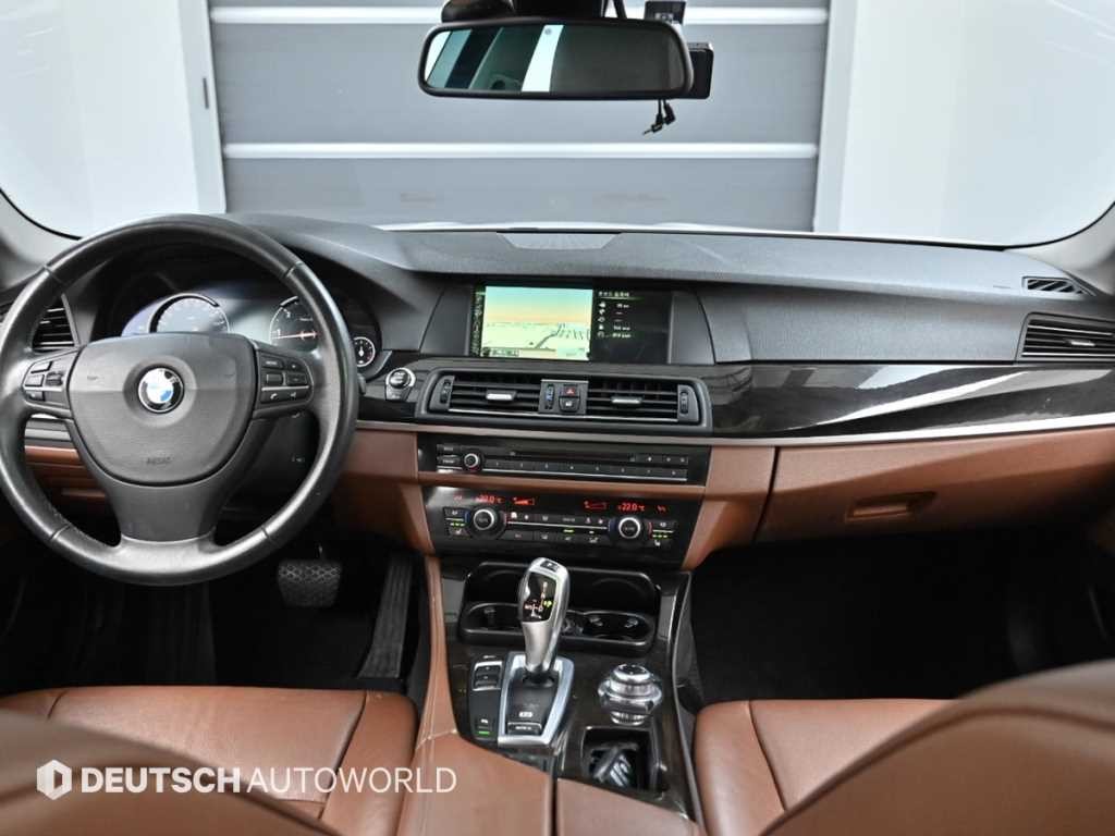 BMW 5시리즈 5시리즈 (F10) 520d 이미지 7