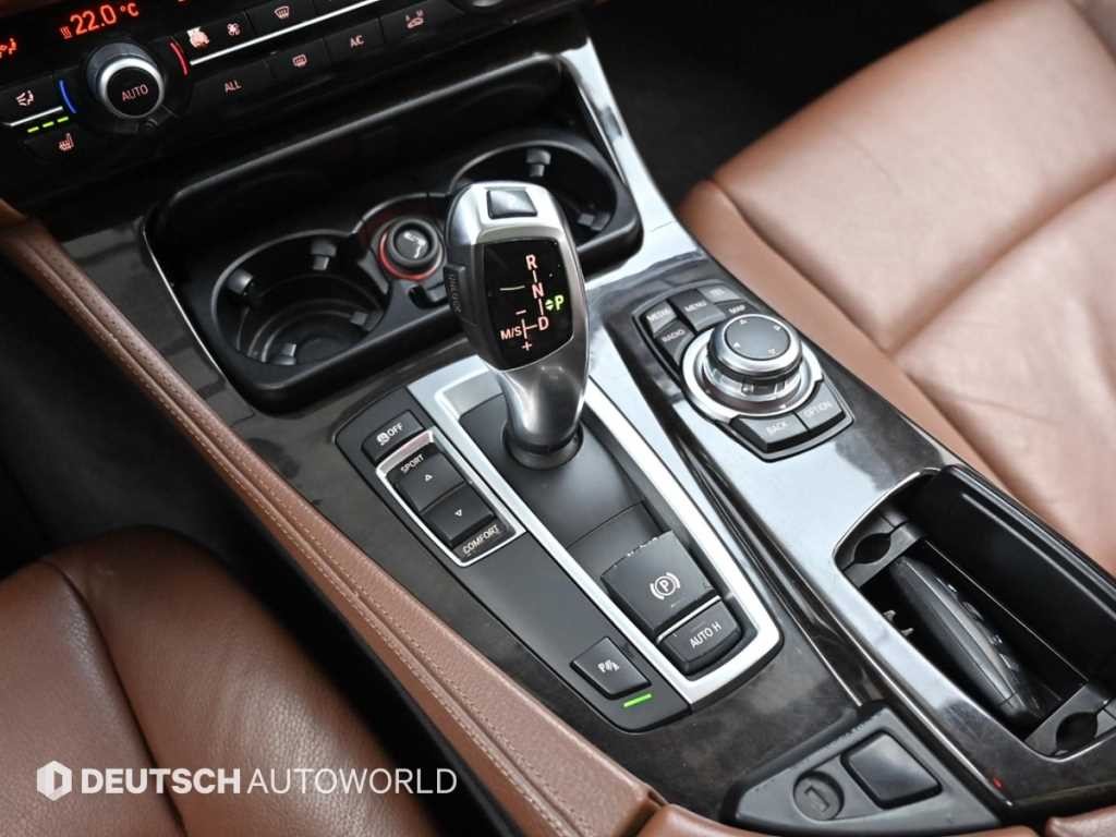 BMW 5시리즈 5시리즈 (F10) 520d 이미지 9