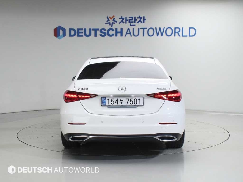벤츠 C 클래스 C클래스 W206 C300 4MATIC 아방가르드 이미지 4