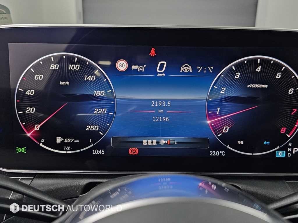 벤츠 C 클래스 C클래스 W206 C300 4MATIC 아방가르드 이미지 8