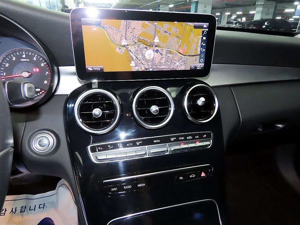 벤츠 C 클래스 C클래스 W205 C200 이미지 11