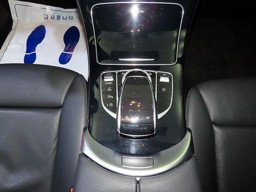 벤츠 C 클래스 C클래스 W205 C200 이미지 12