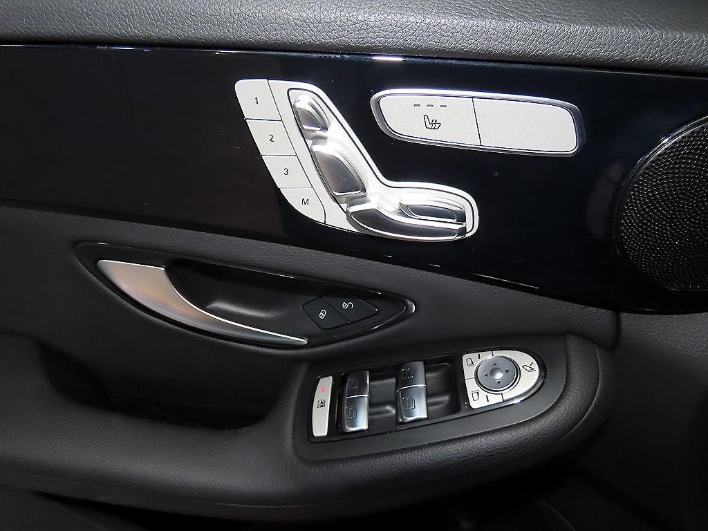 벤츠 C 클래스 C클래스 W205 C200 이미지 14