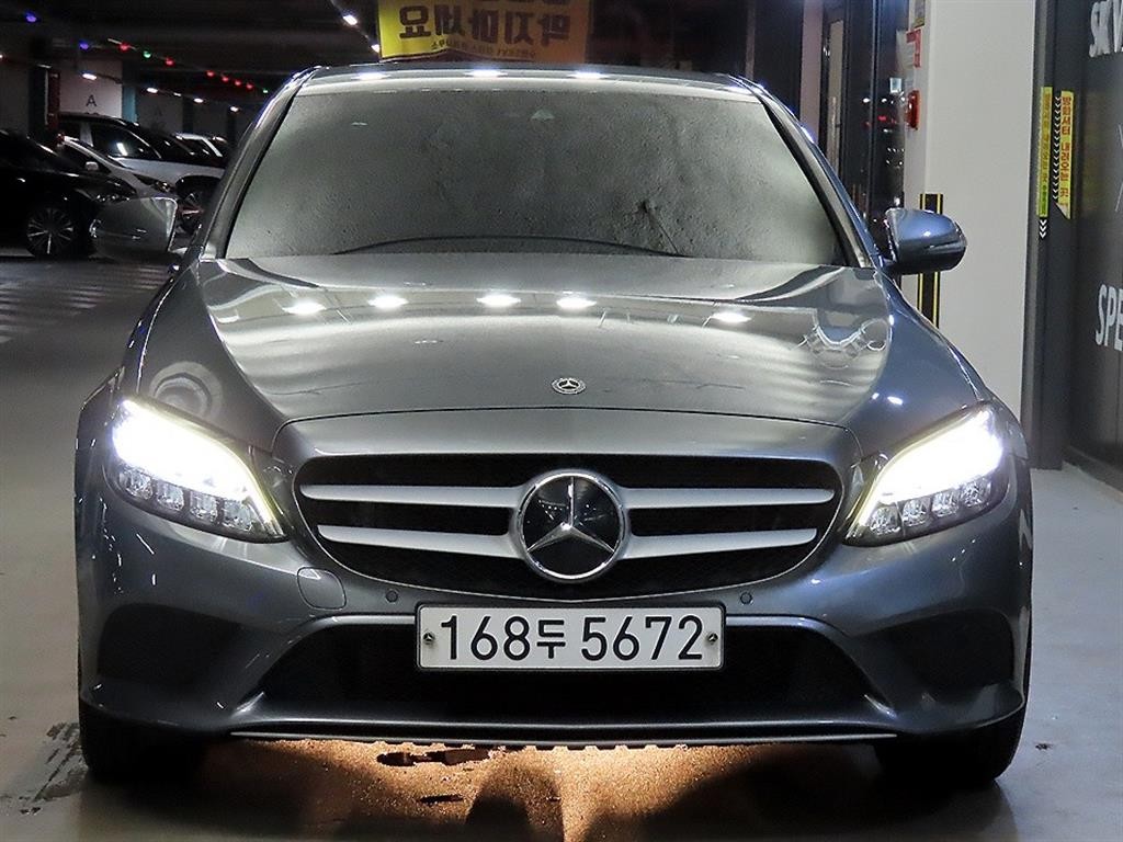 벤츠 C 클래스 C클래스 W205 C200 이미지 2