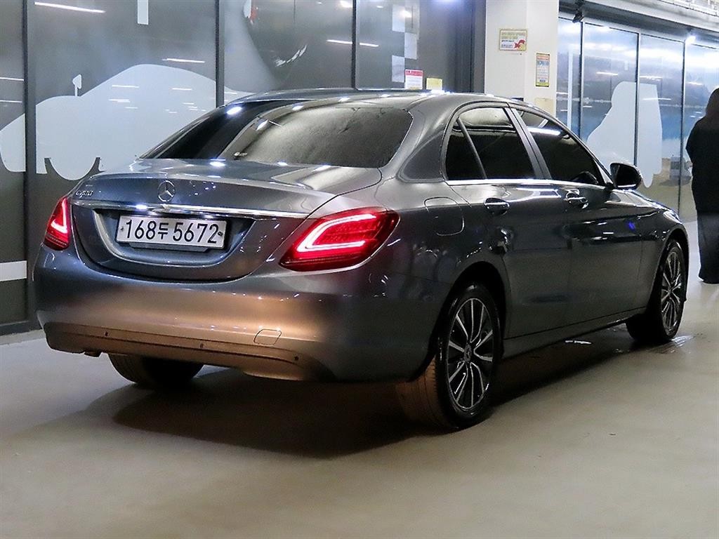벤츠 C 클래스 C클래스 W205 C200 이미지 4