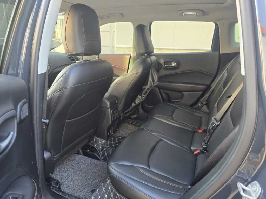 지프 컴패스 컴패스 2세대 2.4 AWD 리미티드 이미지 10