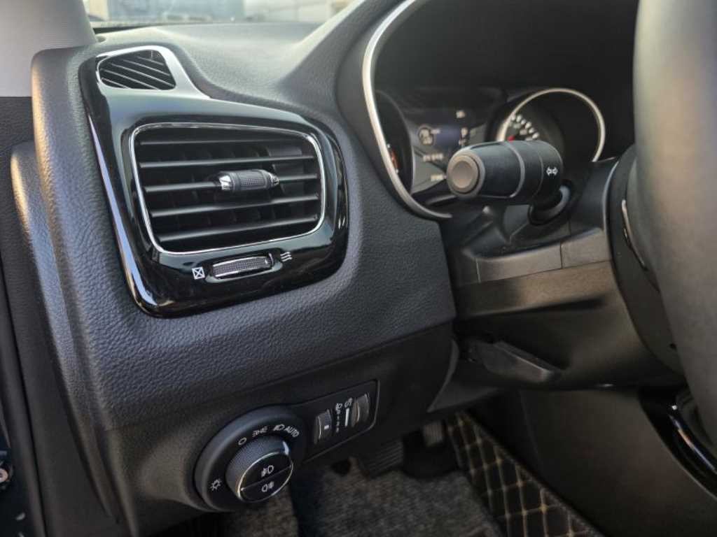 지프 컴패스 컴패스 2세대 2.4 AWD 리미티드 이미지 11
