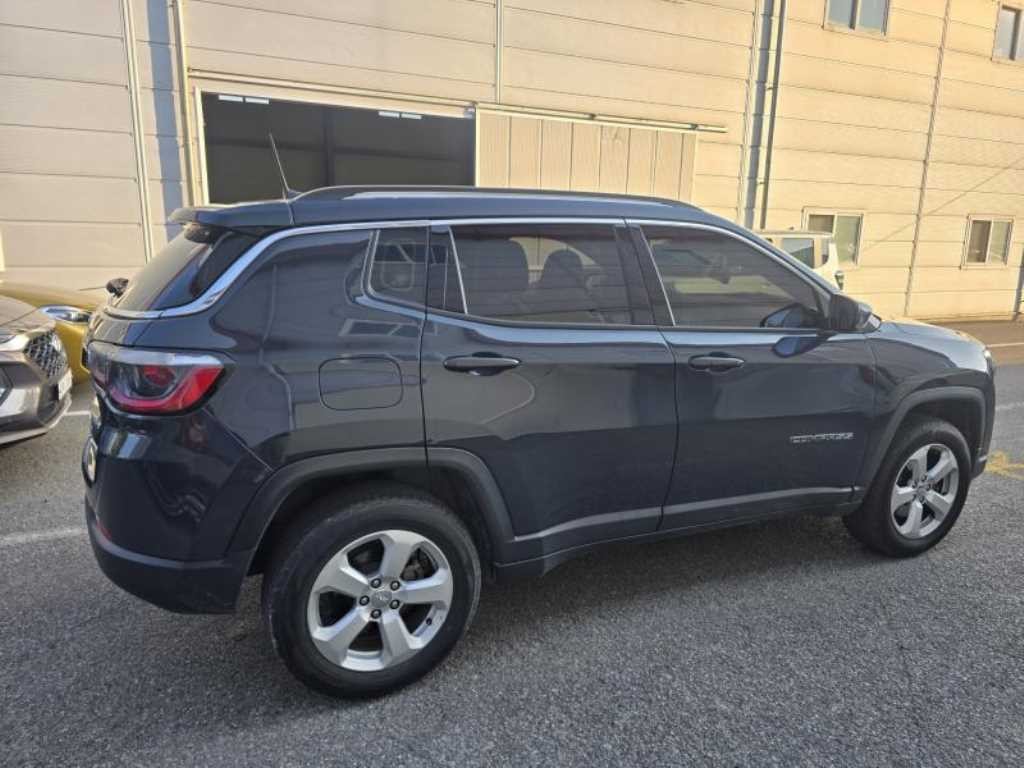 지프 컴패스 컴패스 2세대 2.4 AWD 리미티드 이미지 4