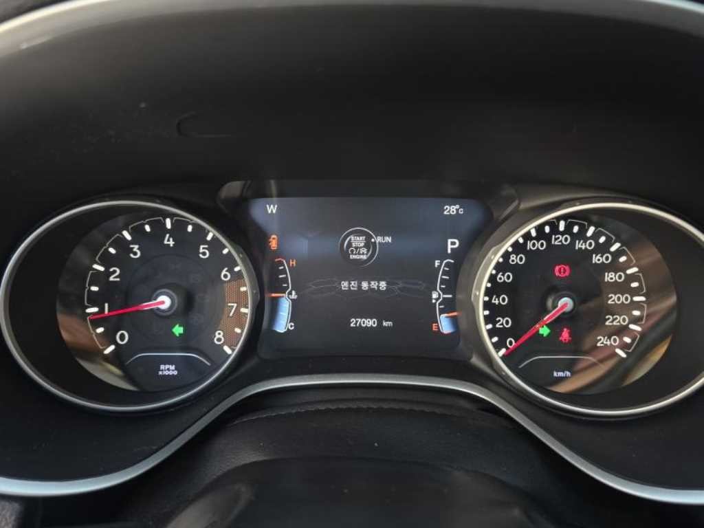 지프 컴패스 컴패스 2세대 2.4 AWD 리미티드 이미지 6