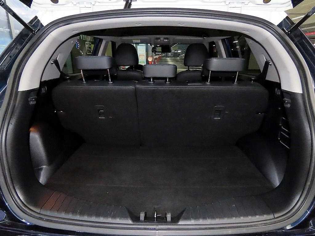 KG모빌리티(쌍용) 티볼리 디젤 2WD 1.6 LX 이미지 17