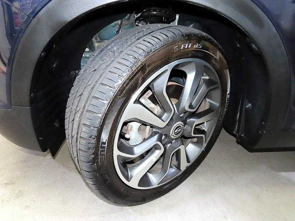 KG모빌리티(쌍용) 티볼리 디젤 2WD 1.6 LX 이미지 20