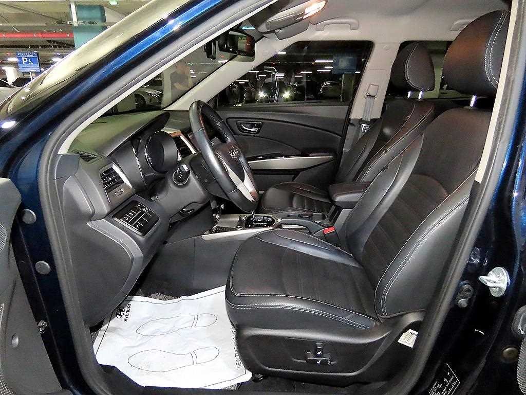 KG모빌리티(쌍용) 티볼리 디젤 2WD 1.6 LX 이미지 6