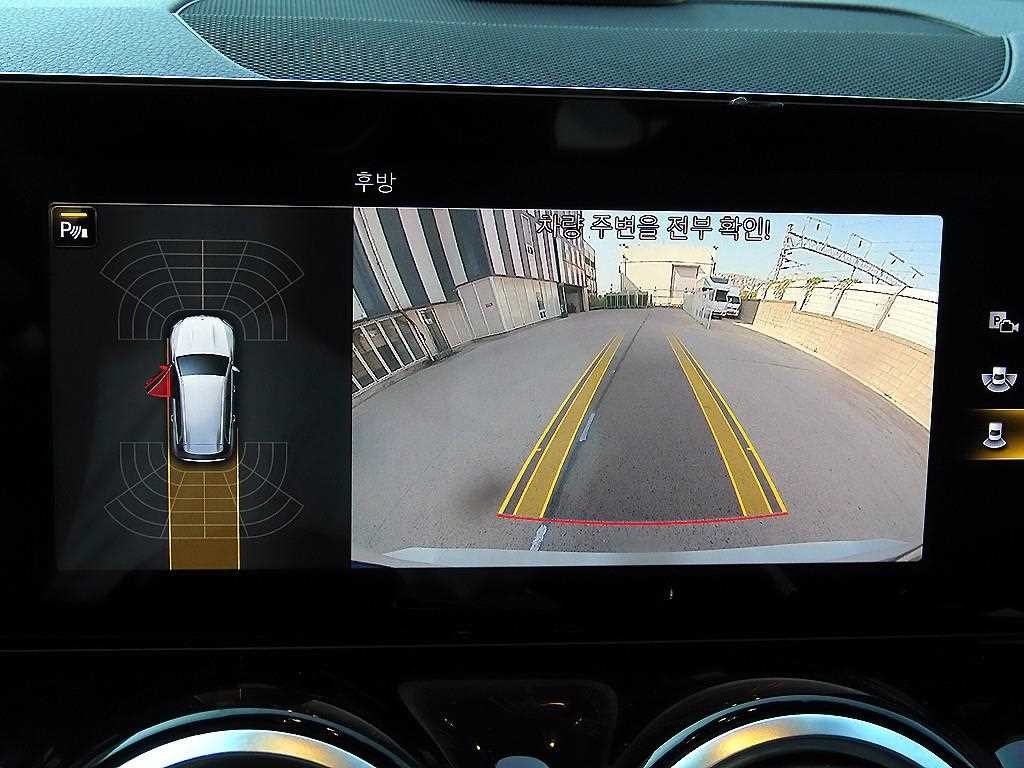벤츠 GLB 클래스 GLB클래스 X247 AMG GLB 35 4MATIC 이미지 14