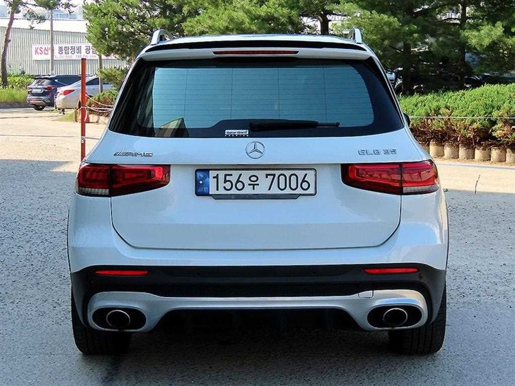벤츠 GLB 클래스 GLB클래스 X247 AMG GLB 35 4MATIC 이미지 4