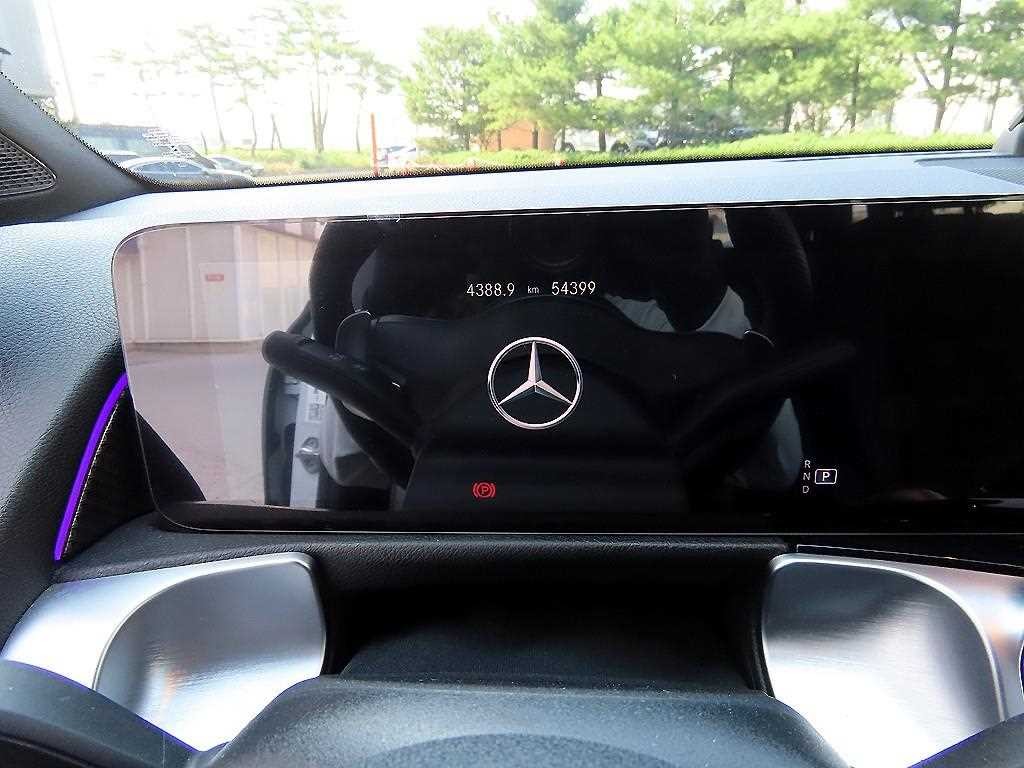벤츠 GLB 클래스 GLB클래스 X247 AMG GLB 35 4MATIC 이미지 9