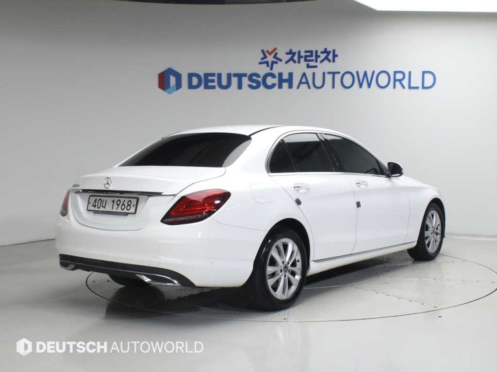 벤츠 C 클래스 C클래스 W205 C220 d 아방가르드 이미지 2