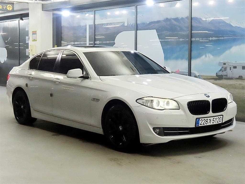BMW 5시리즈 5시리즈 (F10) 520d 이미지 1