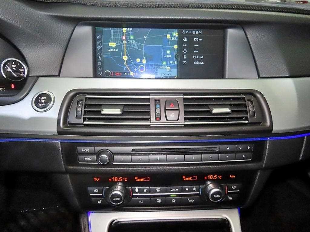 BMW 5시리즈 5시리즈 (F10) 520d 이미지 11