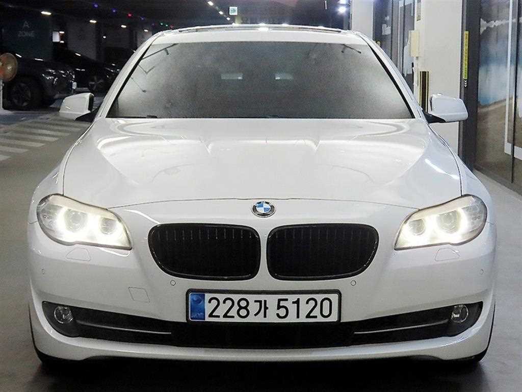 BMW 5시리즈 5시리즈 (F10) 520d 이미지 2