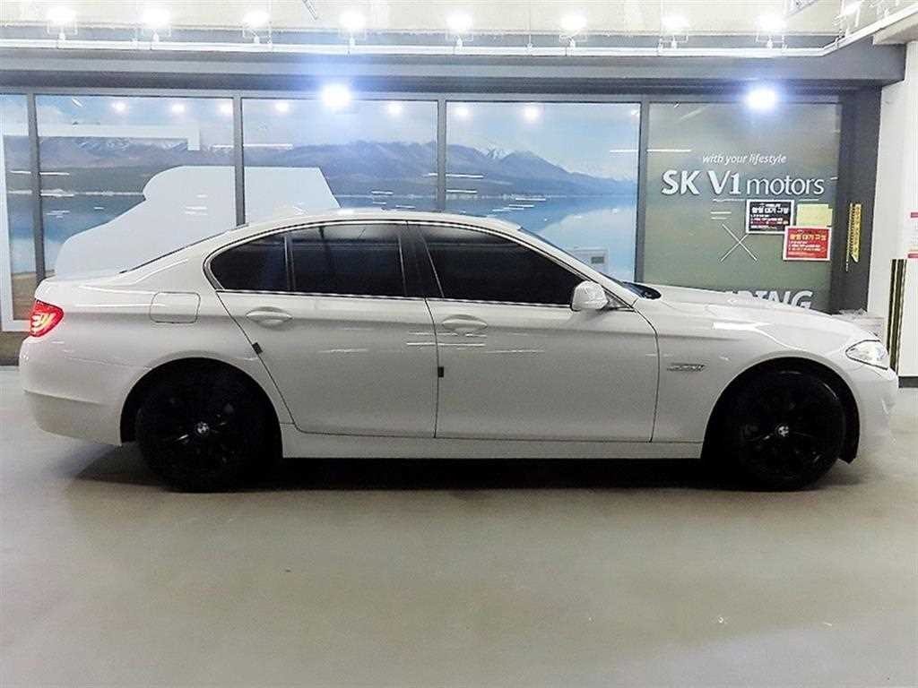 BMW 5시리즈 5시리즈 (F10) 520d 이미지 3