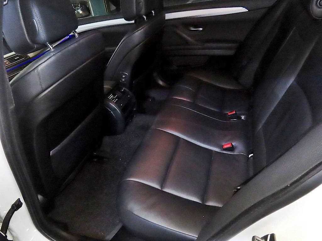 BMW 5시리즈 5시리즈 (F10) 520d 이미지 7