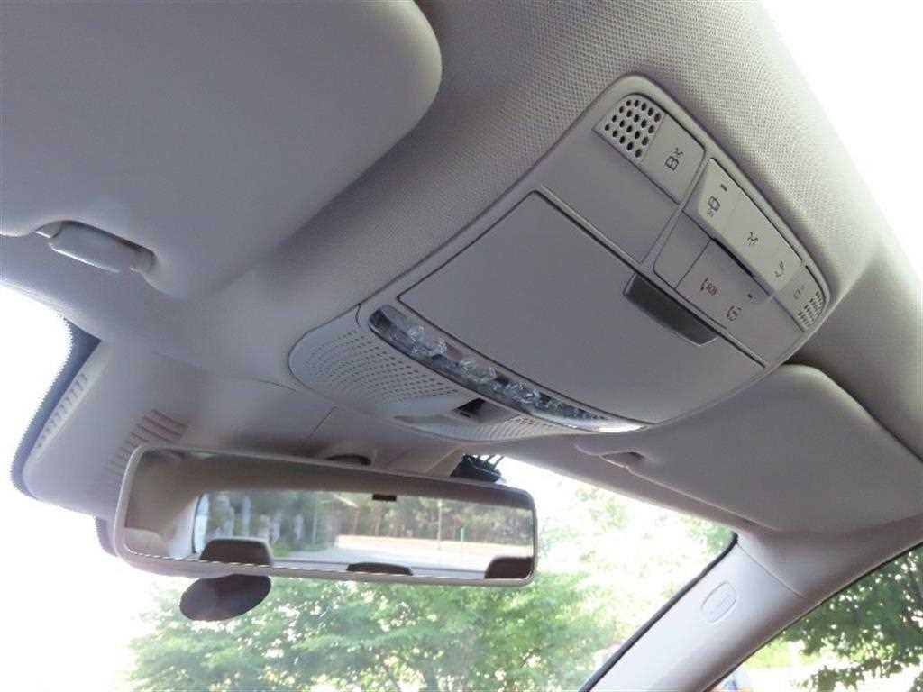 벤츠 E 클래스 E-클래스 W213 E300 4MATIC 아방가르드 이미지 10