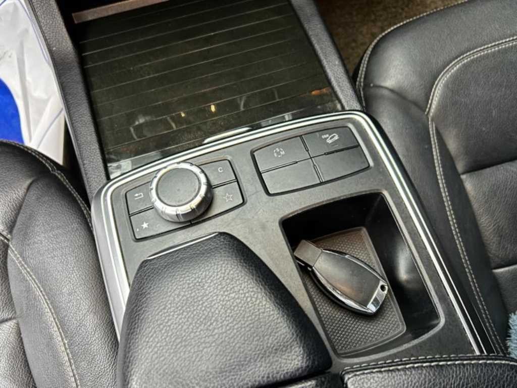 벤츠 M 클래스 뉴 M클래스 W166 ML250 블루텍 4매틱 이미지 11