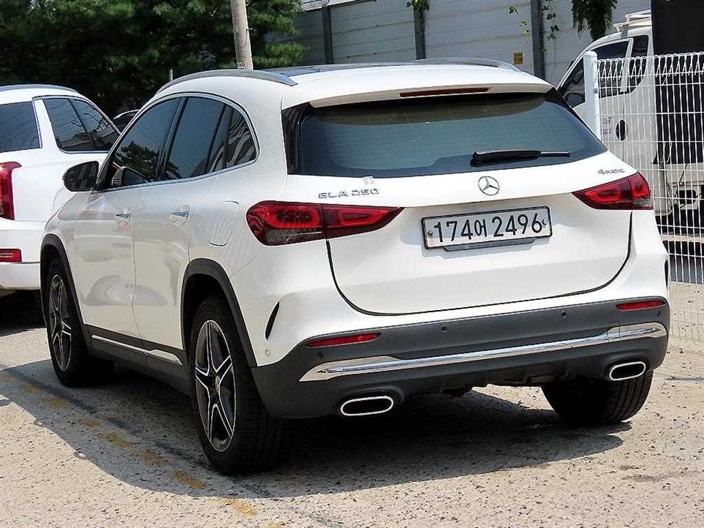 벤츠 GLA 클래스 GLA클래스 X156 GLA250 4MATIC 이미지 3