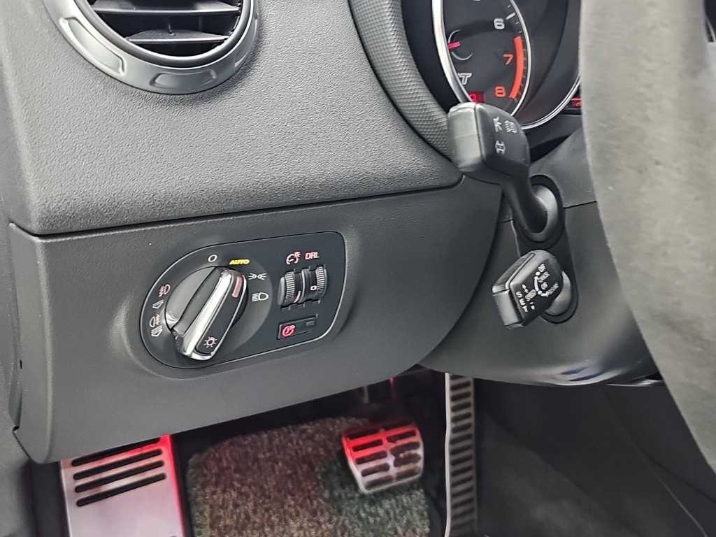 아우디 TT 뉴TT 2.0 TFSI 쿠페 이미지 15