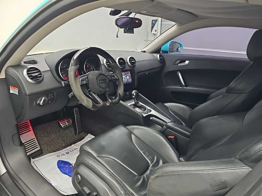 아우디 TT 뉴TT 2.0 TFSI 쿠페 이미지 6