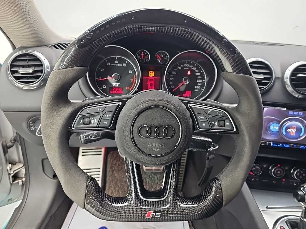 아우디 TT 뉴TT 2.0 TFSI 쿠페 이미지 8