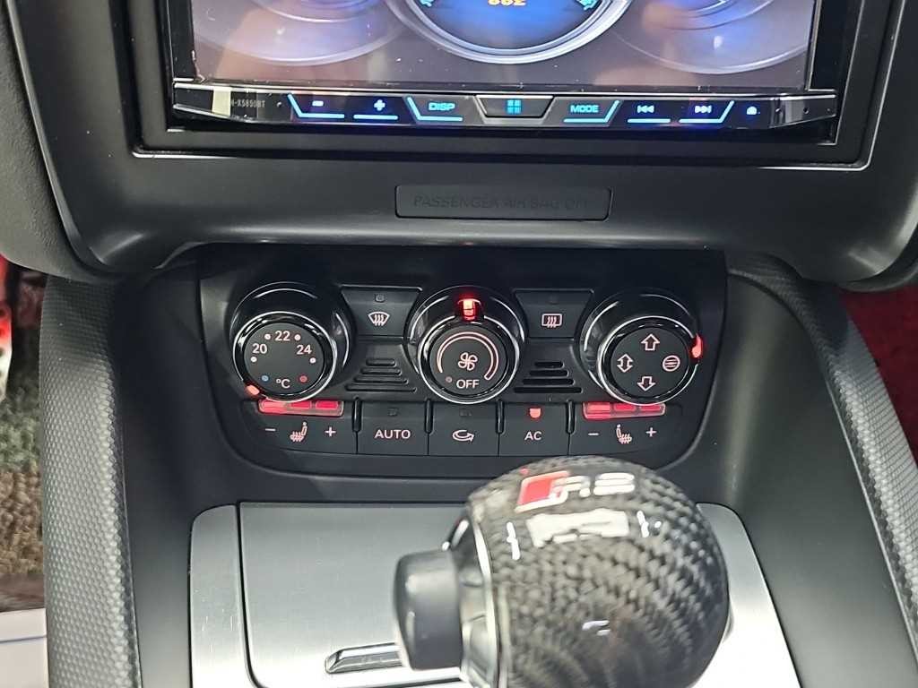 아우디 TT 뉴TT 2.0 TFSI 쿠페 이미지 9