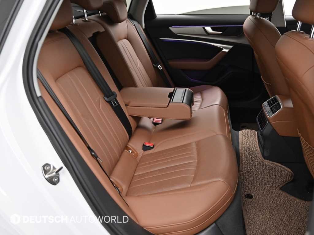 아우디 A6 A6 (C8) 45 TFSI 콰트로 이미지 12