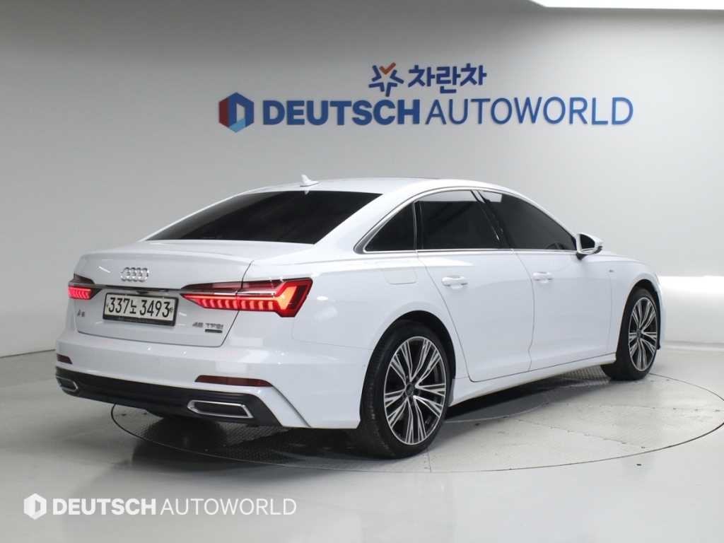 아우디 A6 A6 (C8) 45 TFSI 콰트로 이미지 2