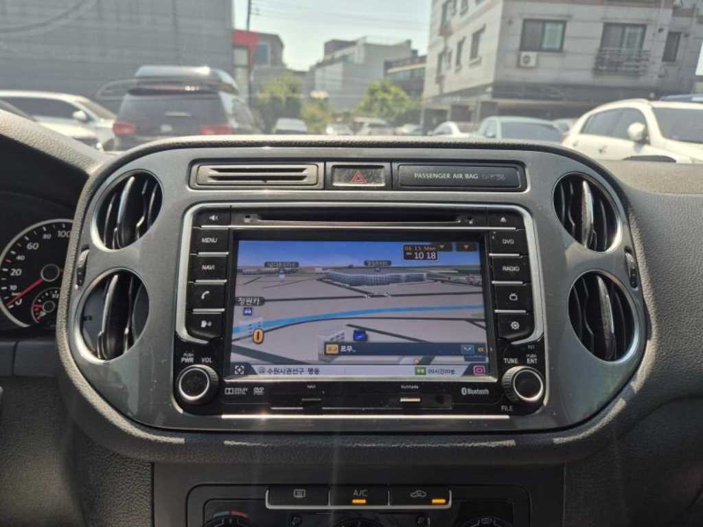 폭스바겐 티구안 뉴티구안 2.0 TDI 컴포트 이미지 13