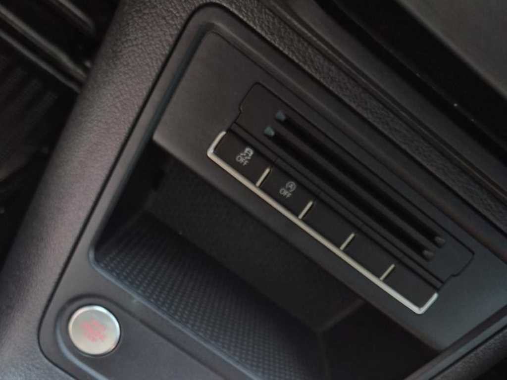 폭스바겐 티구안 뉴티구안 2.0 TDI 컴포트 이미지 16