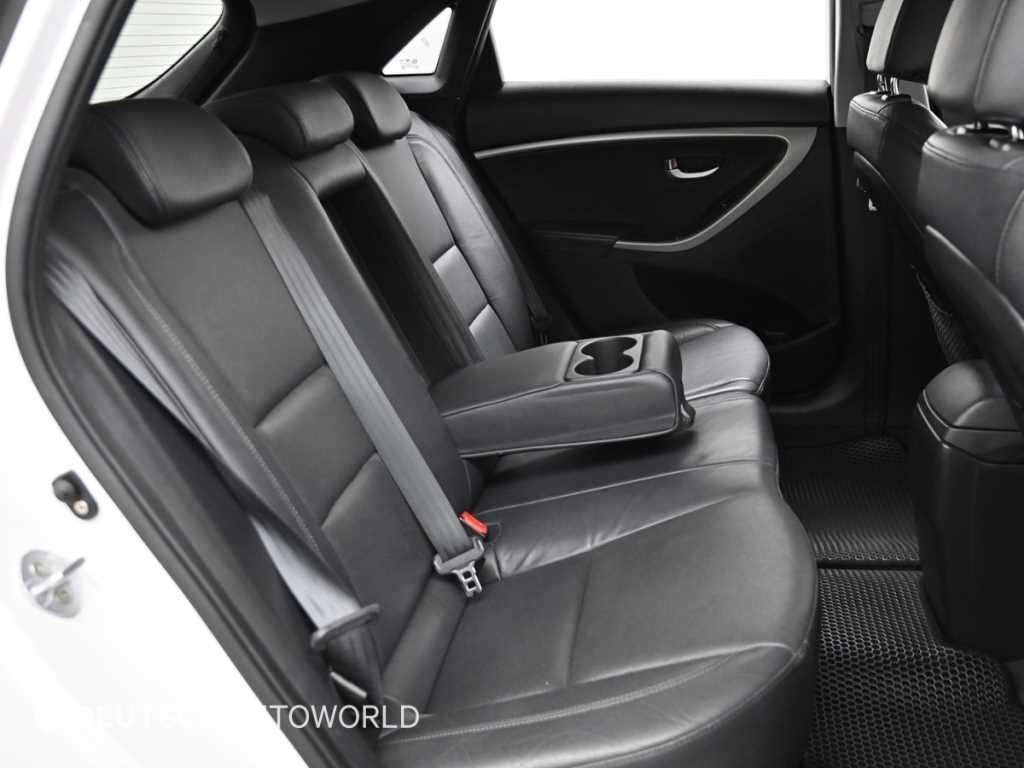 현대 i30 뉴 i30 1.6 VGT PYL 이미지 12