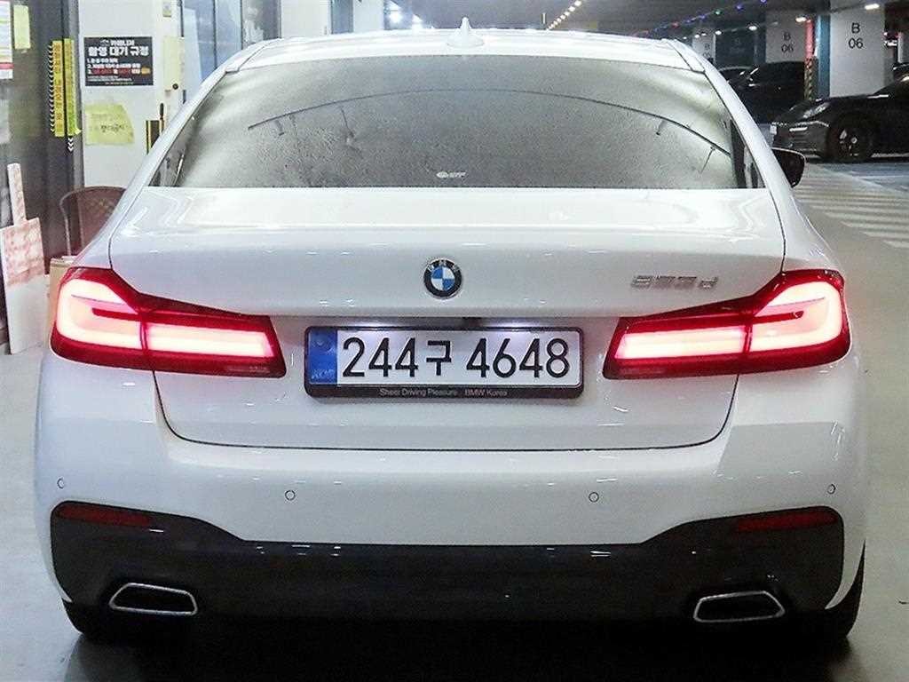 BMW 5시리즈 5시리즈 (G30) 523d M 스포츠 이미지 5