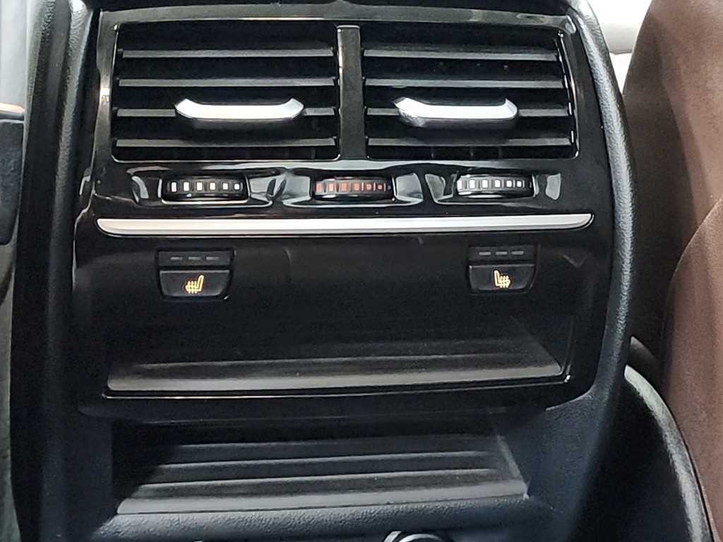 BMW 5시리즈 5시리즈 (G30) 530i xDrive 럭셔리 플러스 이미지 13