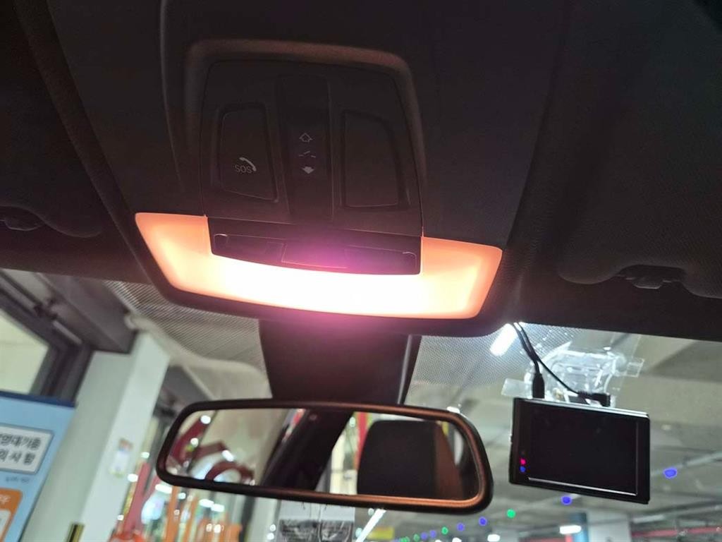 BMW 3시리즈 3시리즈 (F30) 320d M 스포츠 이미지 14