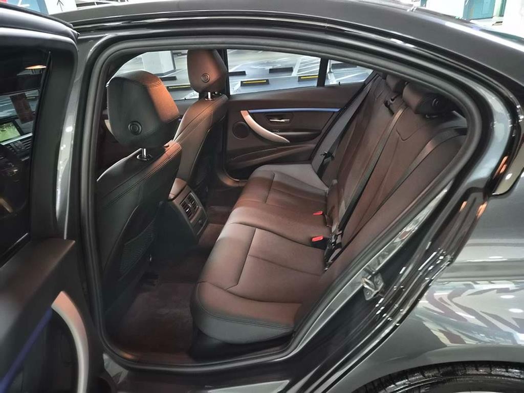 BMW 3시리즈 3시리즈 (F30) 320d M 스포츠 이미지 7